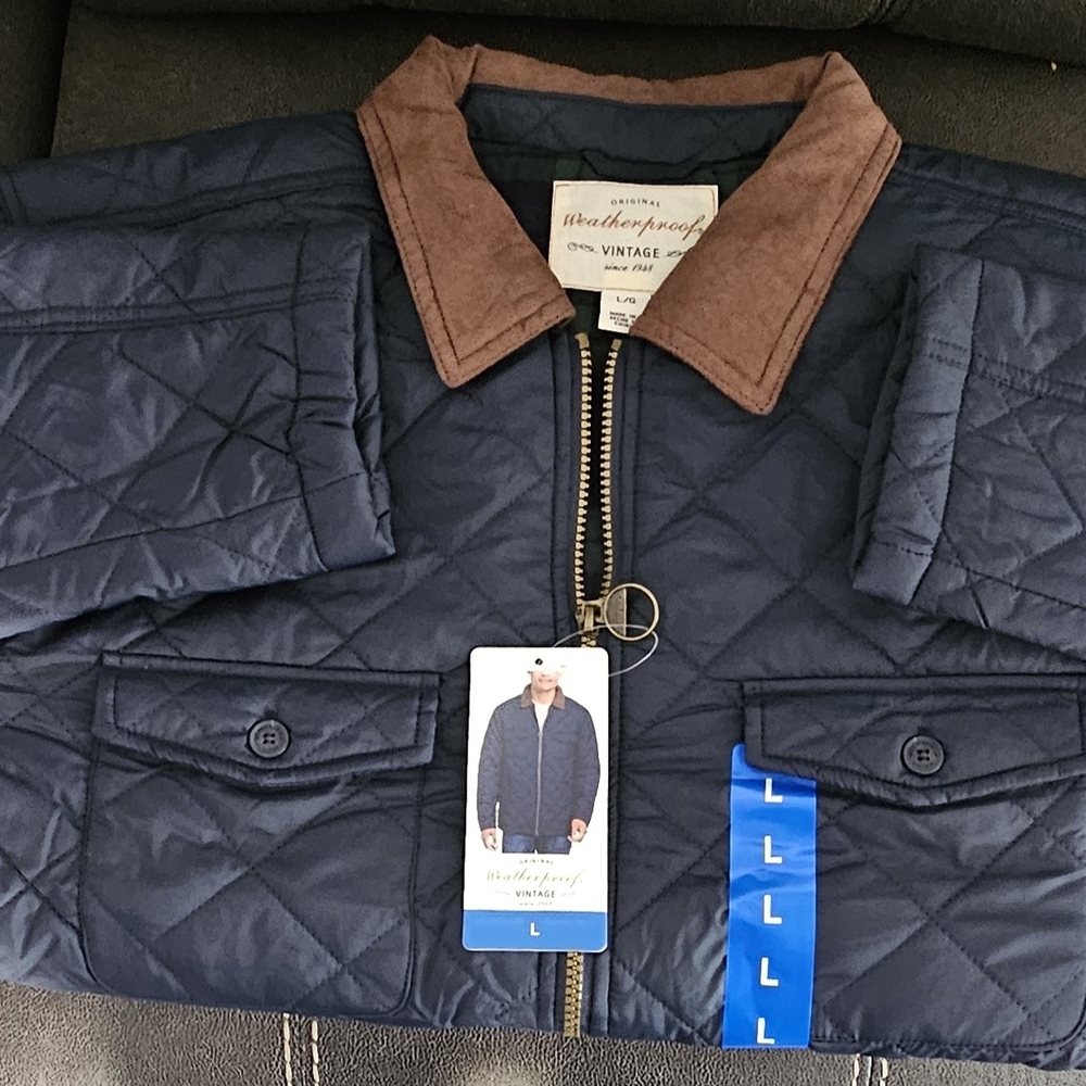 Weatherproof Men's Navy Puffer Jacket with Brown Collar